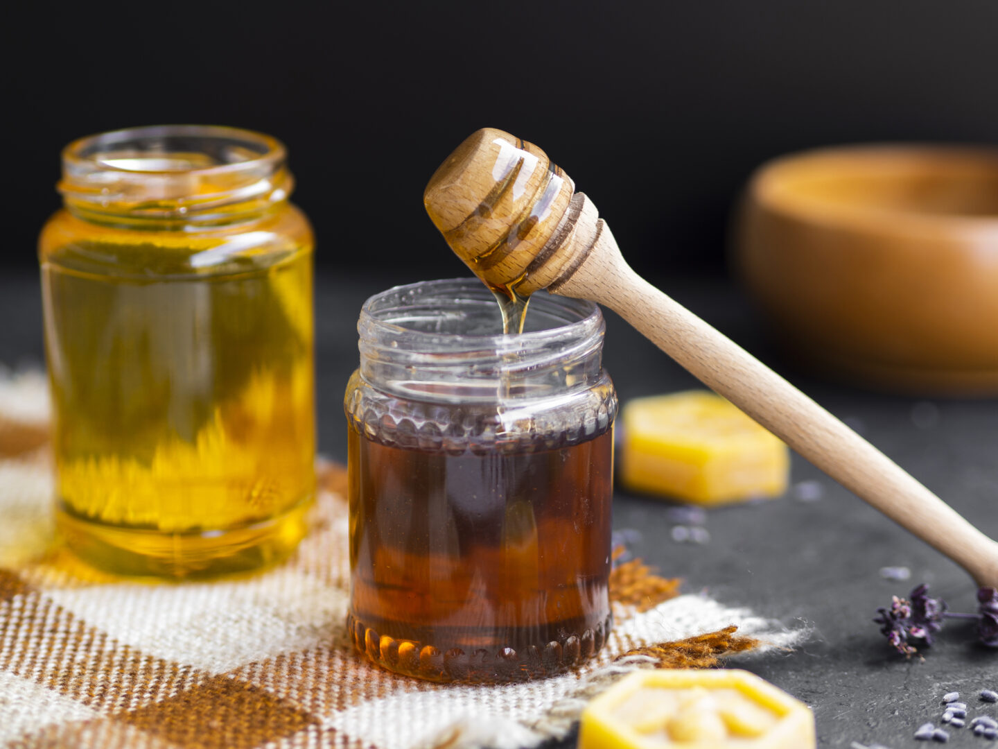 Diferencias entre miel cruda, industrial y ecológica: guía completa 1 frasco miel